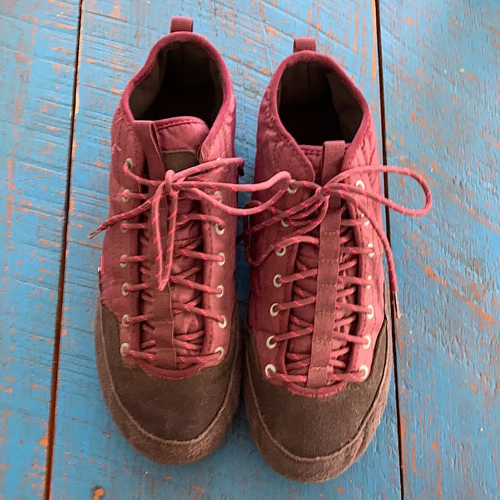 Rare Patagonia Nano Quilted Puff Booties